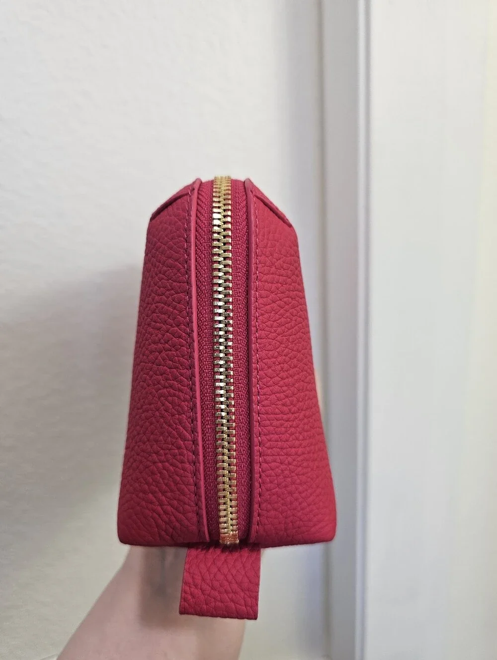 New MAISON de SABRÉ The Tech Pouch Shibuya Fuschia Leather